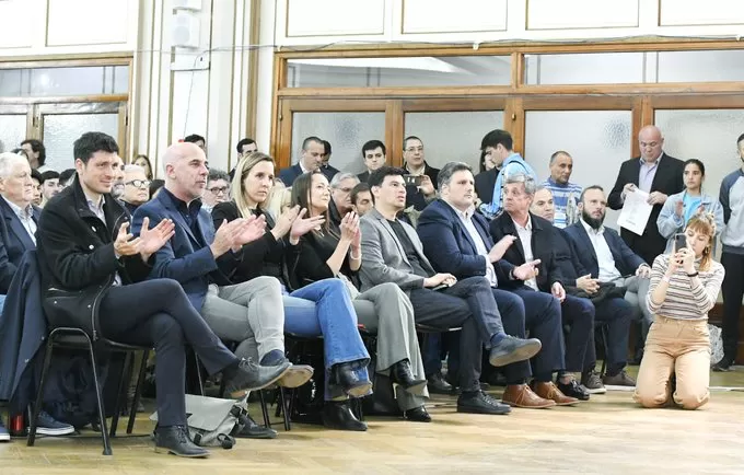 Seminario de formación politica organizado por el ICP