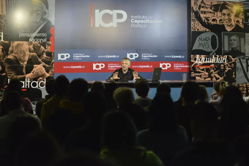 Elbaum y Teruggi disertaron sobre historia y política mundial y latinoamericana en el ICP