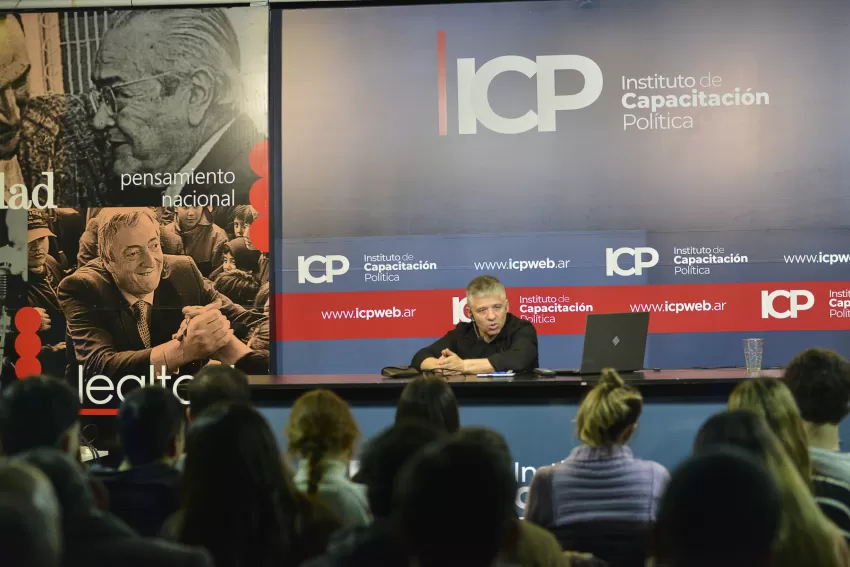 Esta semana en las clases del ICP: Derechos humanos y seguridad, globalización y redes sociales