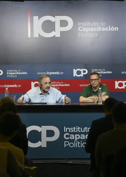 Ricardo Alfonsín y Hernán Brienza disertaron sobre los desafíos de la democracia en el ICP