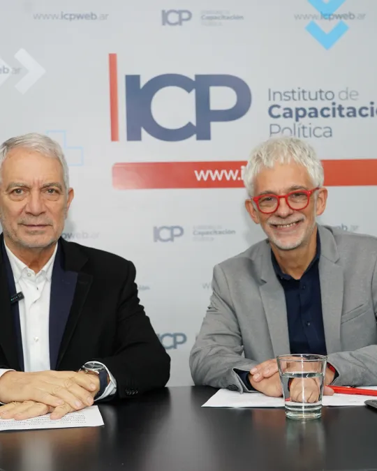 Inteligencia artificial, transhumanismo y nuevas formas de control: así fue la tercera clase del seminario “Inteligencia Colectiva”